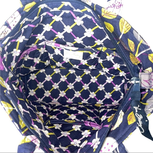 VERA BRADLEY Retired Floral Nightingale Mandy Tote - Picture 6 of 10